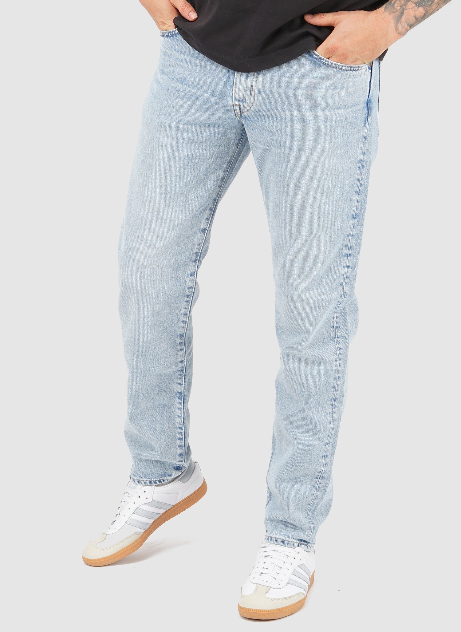 Regular Tapered Stretched Denim - Light Used