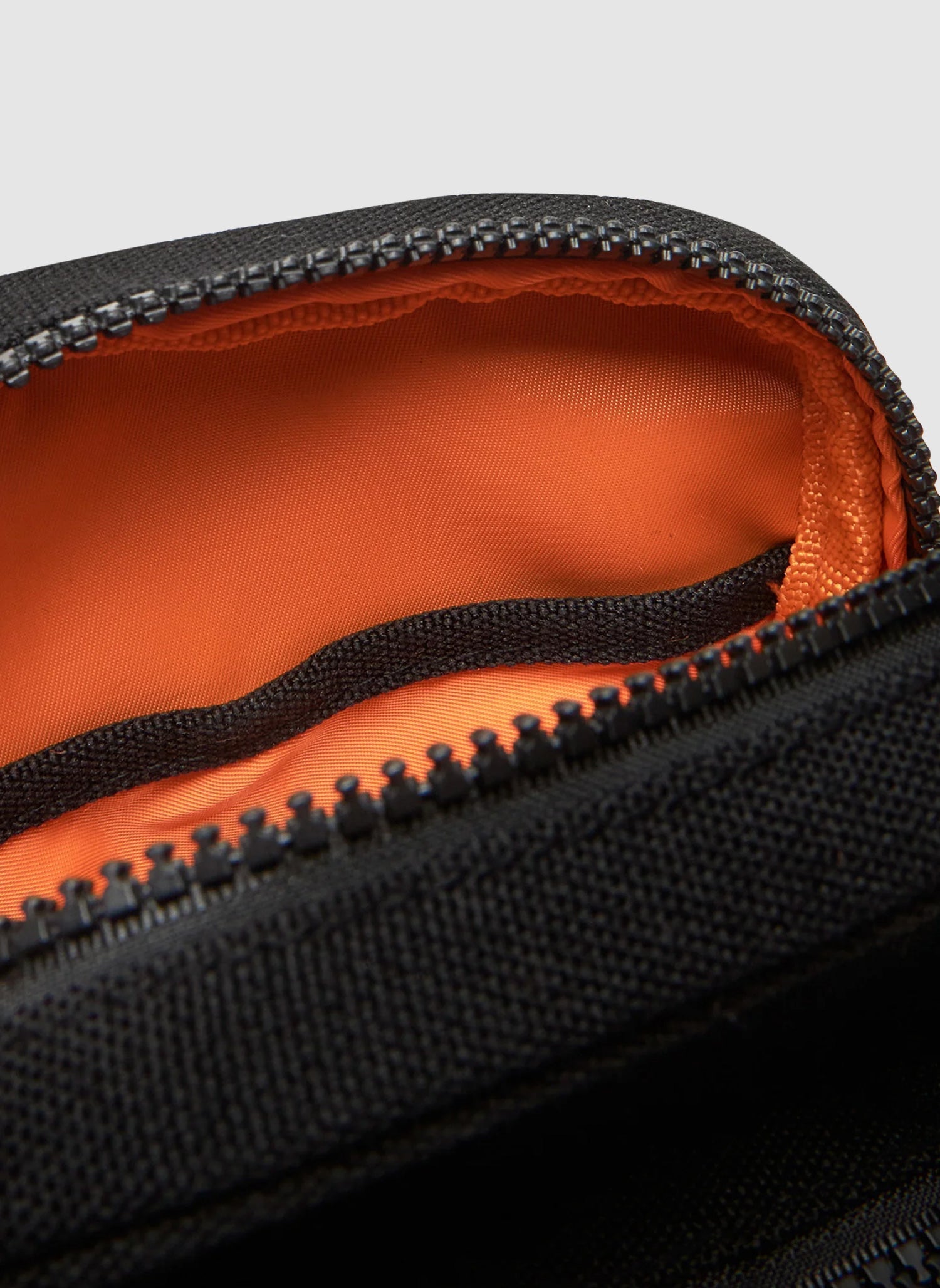 Label Messenger Small Bag - Black